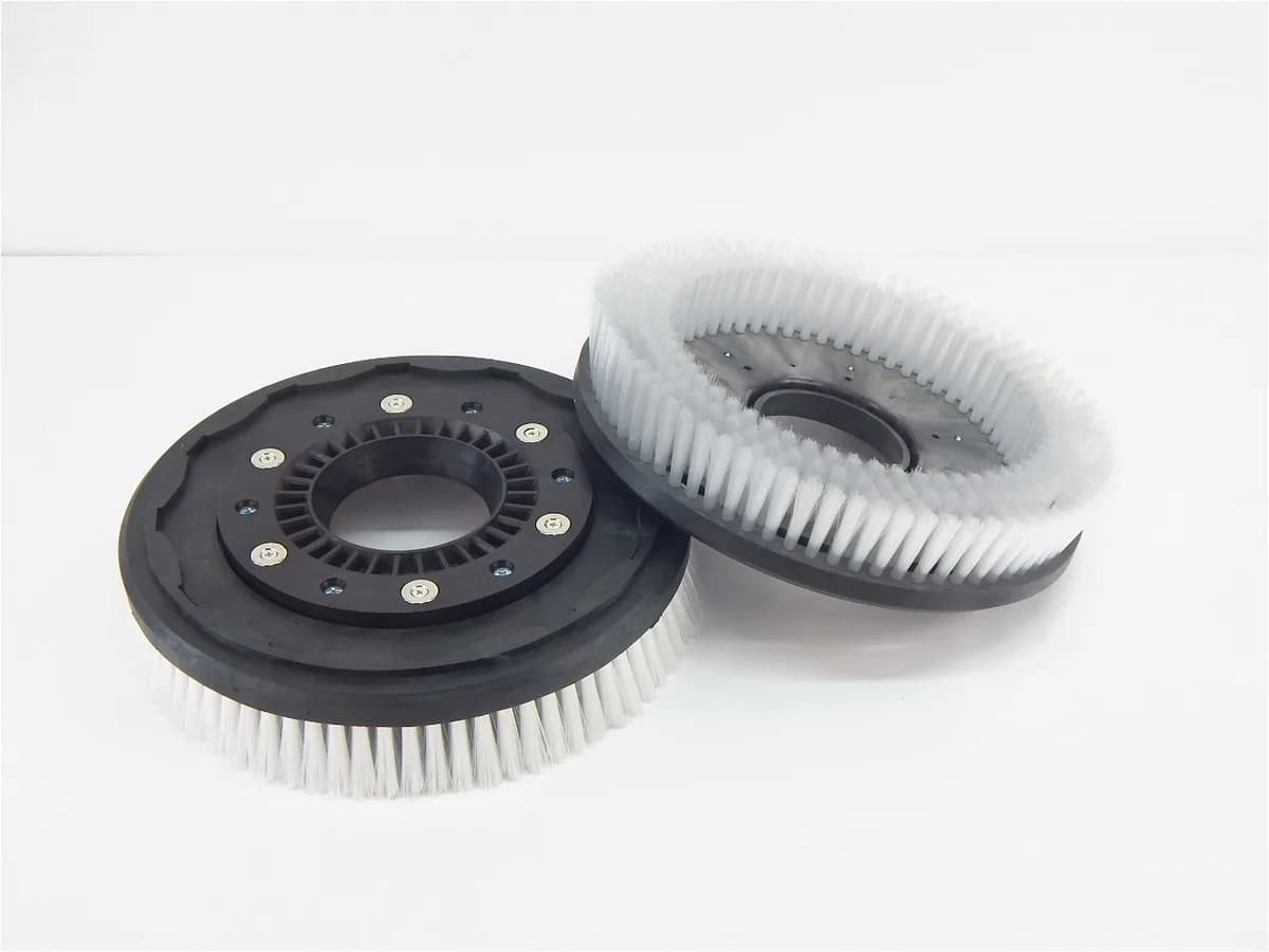 Набор щеток (2шт) 330 мм для поломоечных машин EFFECT 66 — фото 2